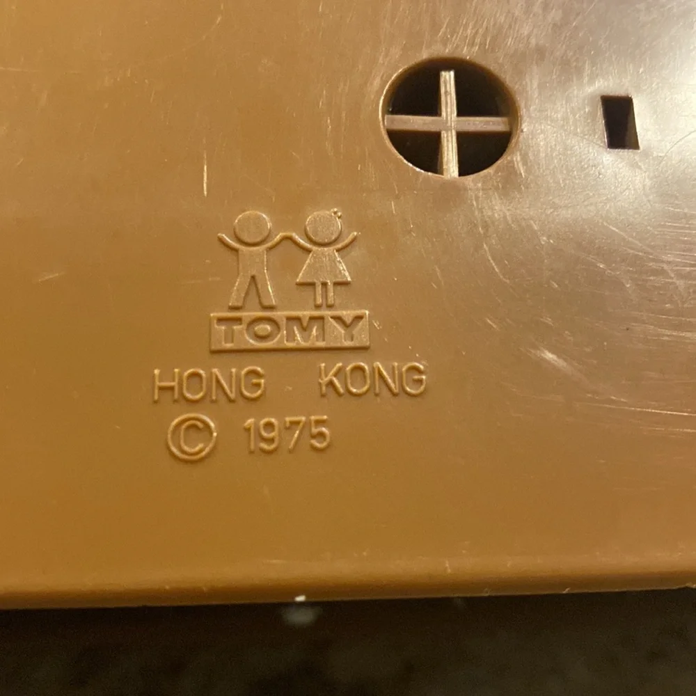 Vintage 1975 owl clock by Tomy.